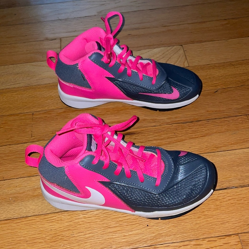 Nike Youth Teamhustle Sneakers